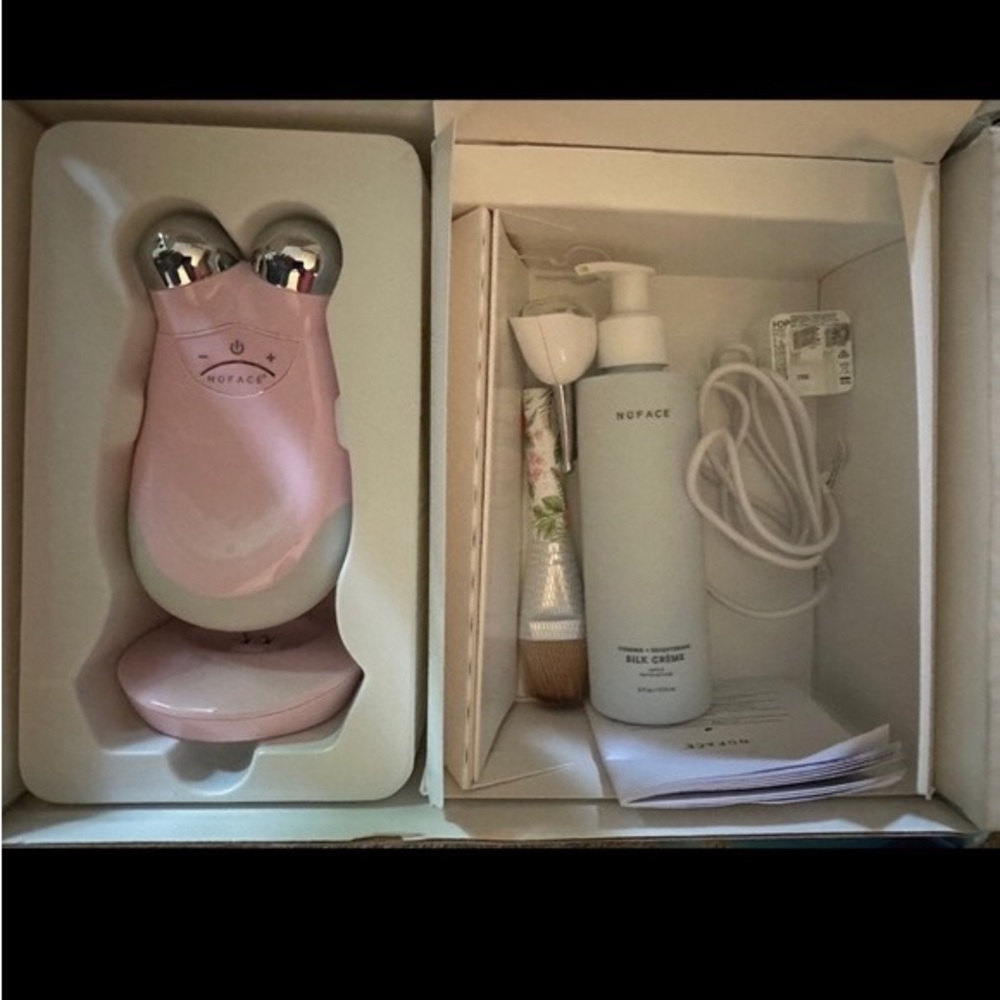 Nuface Trinity w lip and eye attachment